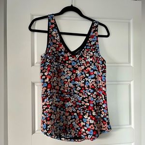 RW&CO Sleeveless V Neck Blouse